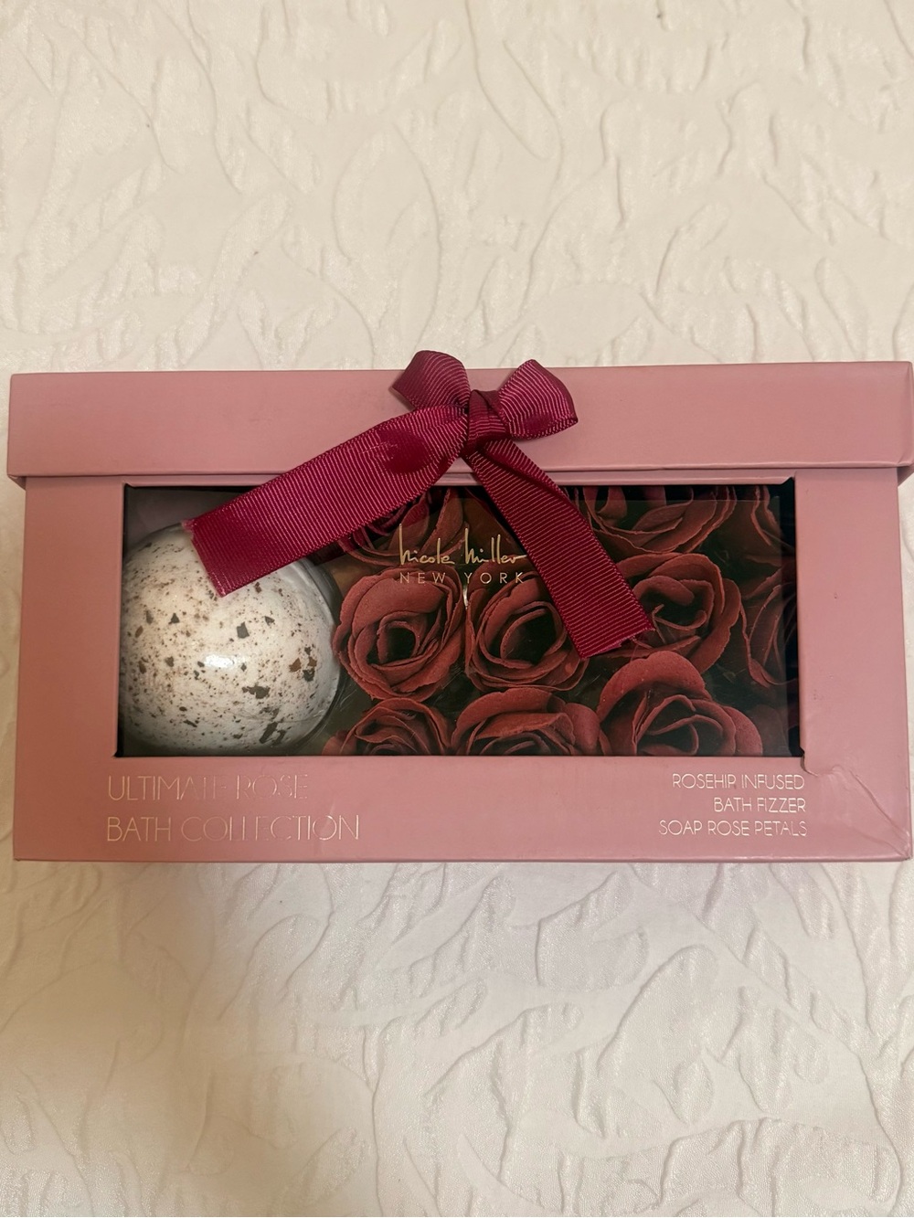 Nicole Miller Ultimate Rose Bath Collection Rosehip Infused Bath Fizzer Gift Set